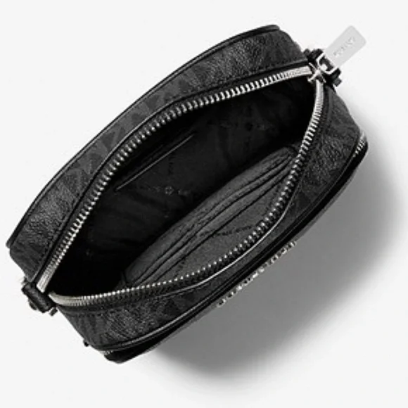 MICHAEL KORS
Jet Set Travel Medium Logo Crossbody Bag Black signature co… - Picture 4 of 4